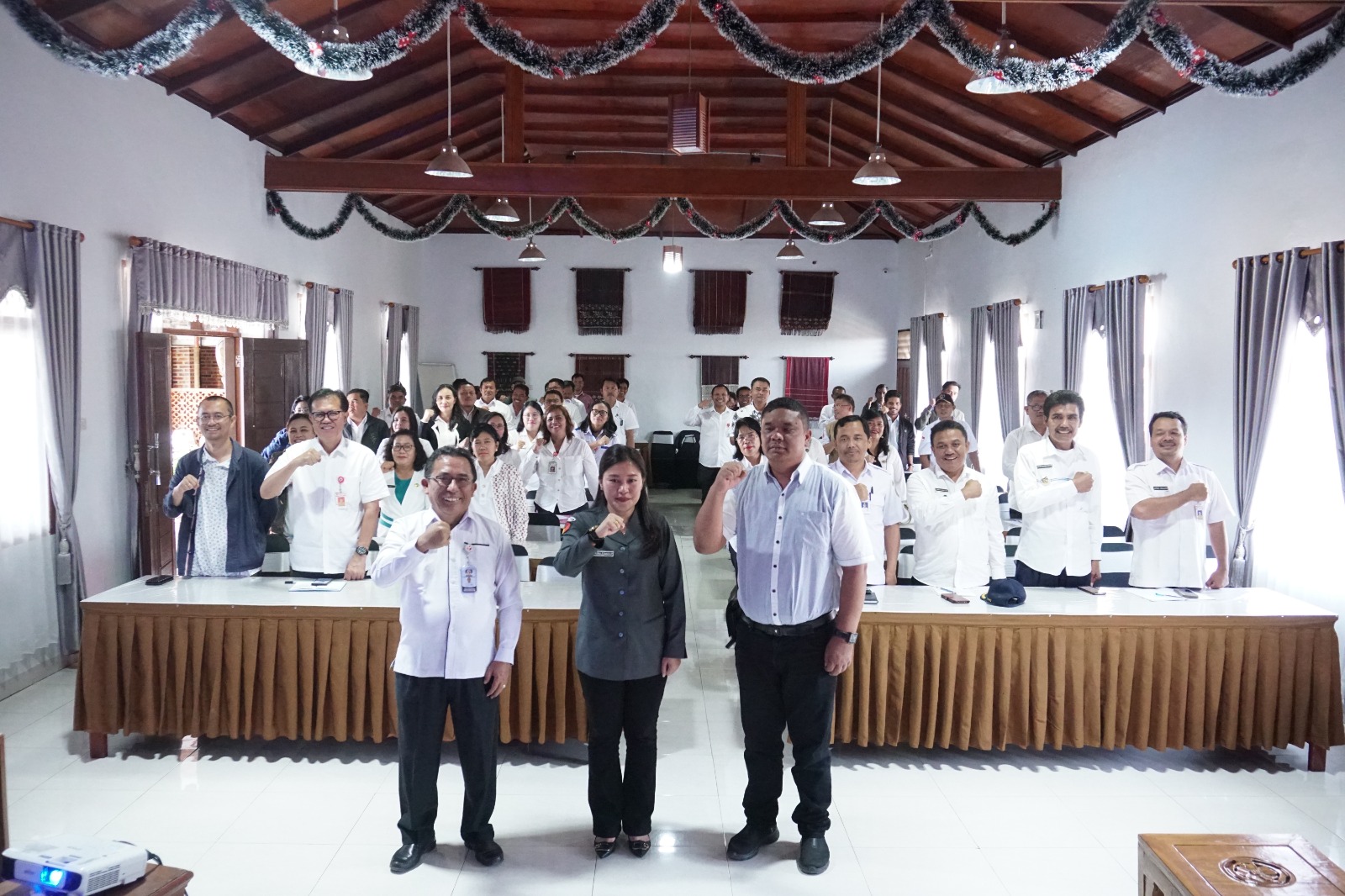 Efrida Purba dan Drs. Robinson Hasugian