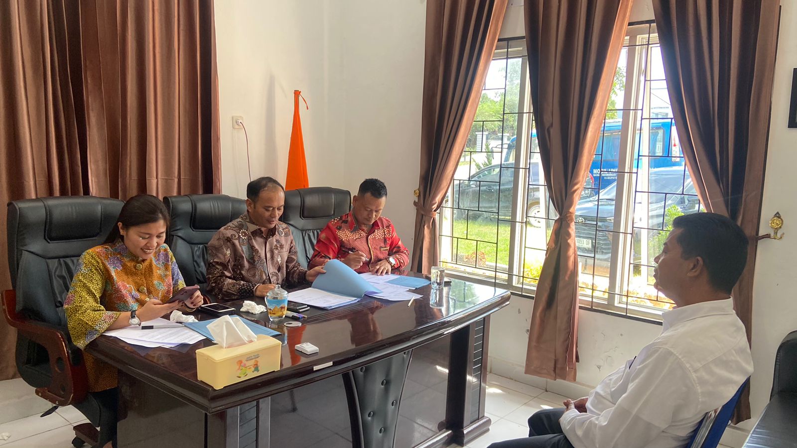 Ketua dan Anggota Saat Wawancara Evaluasi