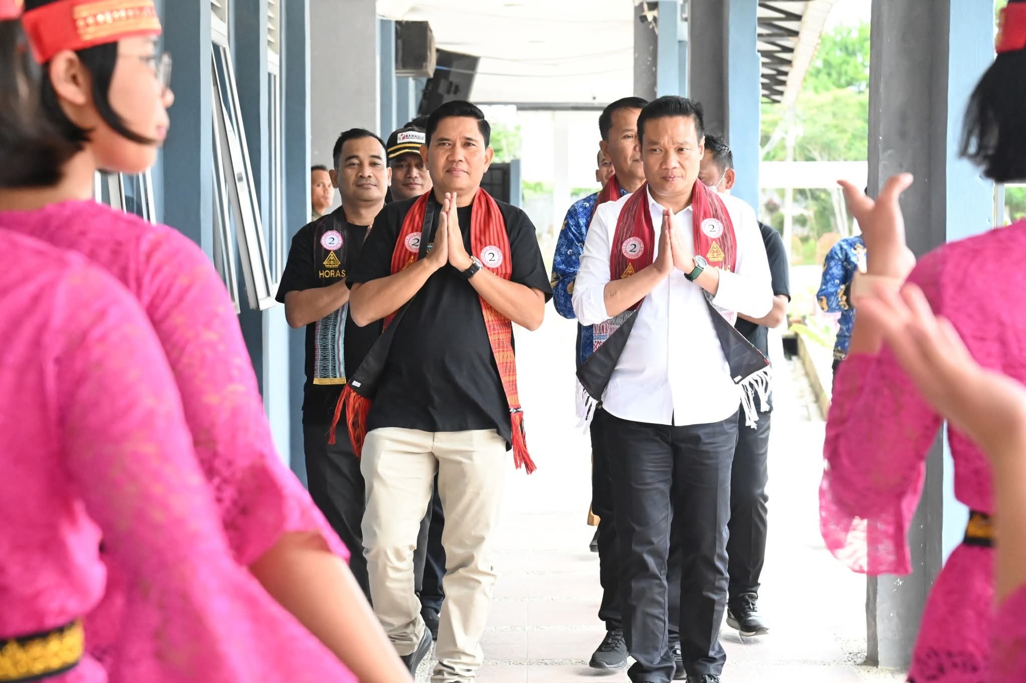 Bupati dan Bawaslu Provsu