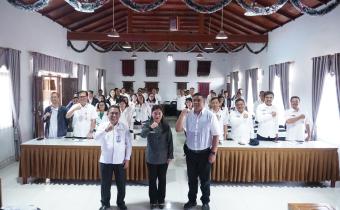 Efrida Purba dan Drs. Robinson Hasugian